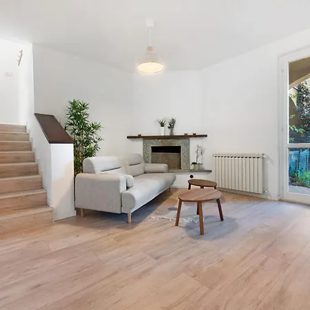 Ghome And Home Lake View Apartment Apartamento Civenna