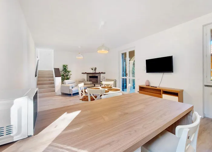 Apartamento Ghome And Home Lake View Apartment Civenna