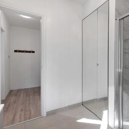 And Mountain * Civenna