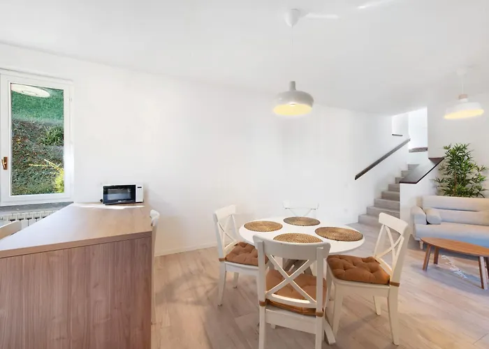 Ghome And Home Lake View Apartment Apartamento *