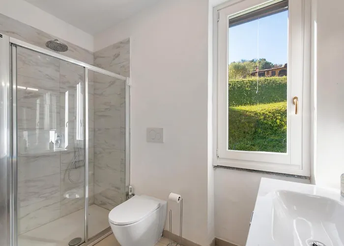 Apartamento Ghome And Home Lake View Apartment Civenna